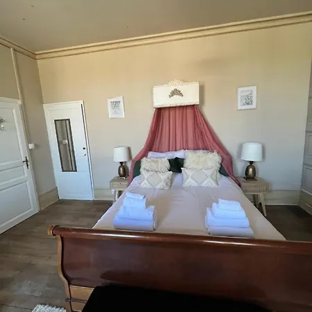 Maison De Mags & Mags Bed & Breakfast Lanouaille